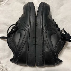 Nike All Black Sneakers 394657-001 Kids Youth Size 2 Lace Up Low Top Unisex